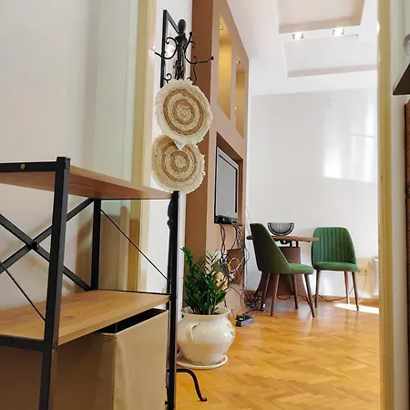 Center * פודגוריצה